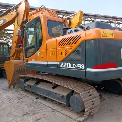 4600MM 最大掘削高さ 建設プロジェクトにおける 4.2 km/h の指定速度で使用された掘削機