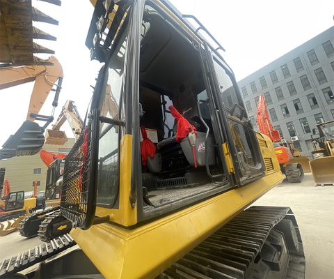 2018年製 KOMATSU PC220-8 中古用掘削機,ミツビシエンジン,良好な状態.