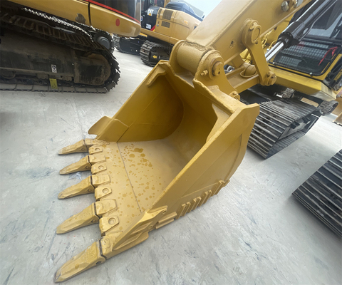 2018年製 KOMATSU PC220-8 中古用掘削機,ミツビシエンジン,良好な状態.