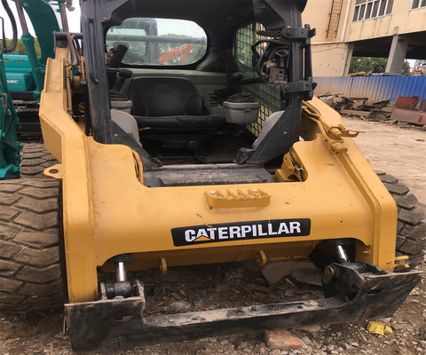 最高性能 55 kw 中古ローダー CAT272C 機械重量 16000 16100 kg
