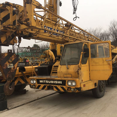 他のエンジン用 トラッククレーン TL200E 建設工事における究極の解決策