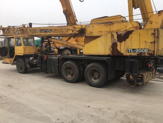 他のエンジン用 トラッククレーン TL200E 建設工事における究極の解決策