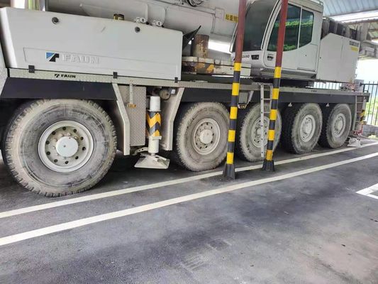 イートン水力ポンプと3000作業時間使用 トラッククレーンATF110G 重荷を上げるために