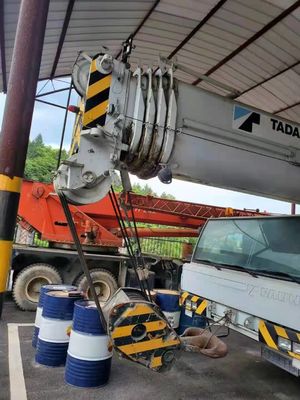 イートン水力ポンプと3000作業時間使用 トラッククレーンATF110G 重荷を上げるために