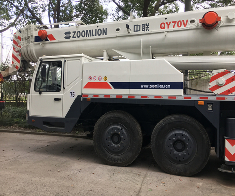 ZOOMLION QAY180 トラッククレーン 移動クレーン 70000 kg 中国建設市場向け