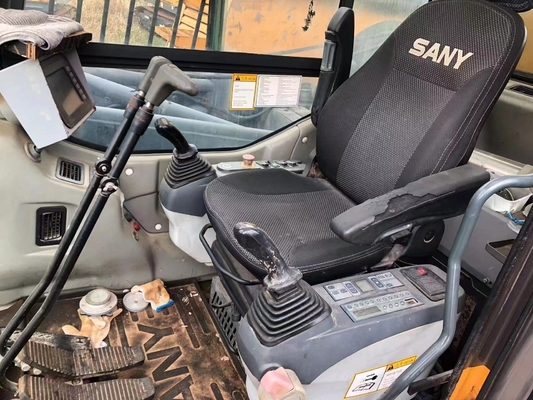建設材料のショップは,SCC550Eの大きなプロジェクトのための使用クローラークレーンを必要としています.