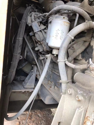 建設材料のショップは,SCC550Eの大きなプロジェクトのための使用クローラークレーンを必要としています.