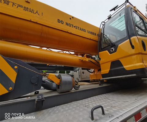 XCMG QY70KA 70T 移動式トラッククレーン
