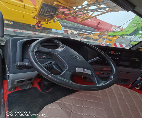 XCMG QY70KA 70T 移動式トラッククレーン