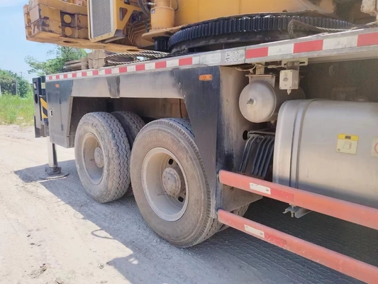 SANY STC800T6 260Tの名乗負荷容量とLiyuan液圧バルブを持つ中古トラッククレーン