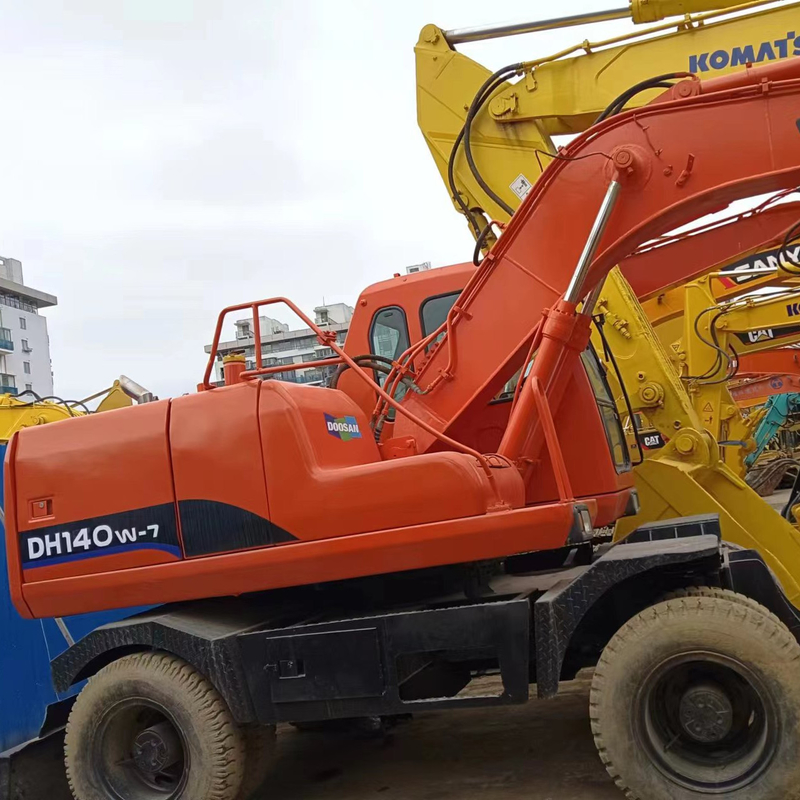 DOOSA DH140W-7 パカー水力ポンプ付の古着掘削機 時速4.2km
