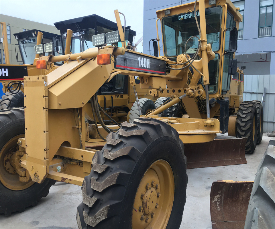 14000 KG 中古モーターグレード 140H 140G 140K 3000 作業時間